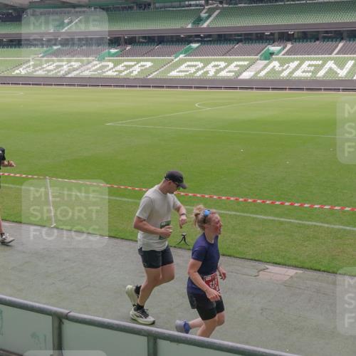 13.09.2026 - 21. swb-Marathon Bremen Michael Burmester http://msf.ph/oto/10333527 13.09.2026 13:06:13 Laufen im Stadion 109, 178, 217, 244, 287, 303, 310, 323, 372, 394, 430, 454, 536, 578, 613, 647, 784, 831, 891, 900, 1073, 1083, 1205, 1239, 1243, 1274, 1307, 1308, 1365, 1369, 1380, 1437, 1533, 1545, 1574, 1581, 1627, 1656, 1780, 1823, 1848, 1871, 1909, 1914, 1932, 1941, 2023, 2076, 2089, 2090, 2126, 2241, 2244, 2265, 2275, 2301, 2310, 2355, 2356, 2393, 2440, 2464, 2602, 2707, 2723, 2742, 2764, 2867, 2902, 2959, 2985, 3030, 3115, 3278, 3320, 3343, 3444, 3485 meine-sportfotos.de
