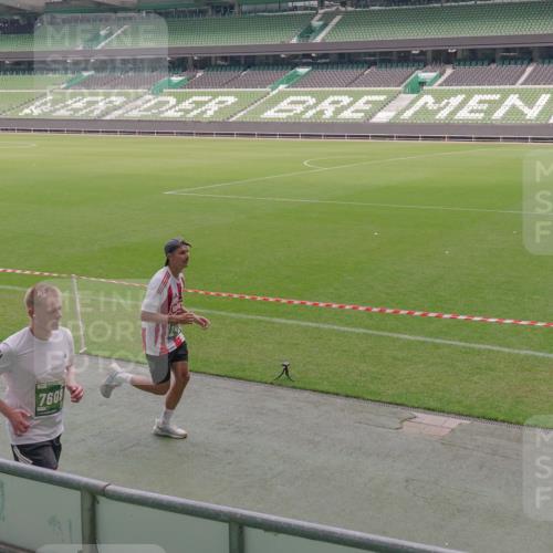 13.09.2026 - 21. swb-Marathon Bremen Michael Burmester http://msf.ph/oto/10333563 13.09.2026 13:06:17 Laufen im Stadion 109, 217, 244, 287, 303, 310, 323, 372, 394, 430, 454, 536, 578, 613, 647, 716, 784, 831, 891, 900, 922, 1073, 1083, 1205, 1243, 1274, 1307, 1308, 1365, 1369, 1380, 1437, 1533, 1545, 1574, 1581, 1627, 1656, 1780, 1823, 1848, 1871, 1909, 1914, 1932, 1941, 2023, 2076, 2089, 2090, 2126, 2241, 2244, 2265, 2275, 2301, 2310, 2355, 2356, 2393, 2440, 2464, 2602, 2699, 2707, 2721, 2723, 2742, 2764, 2818, 2902, 2959, 2985, 3030, 3115, 3278, 3320, 3343, 3444, 3485 meine-sportfotos.de
