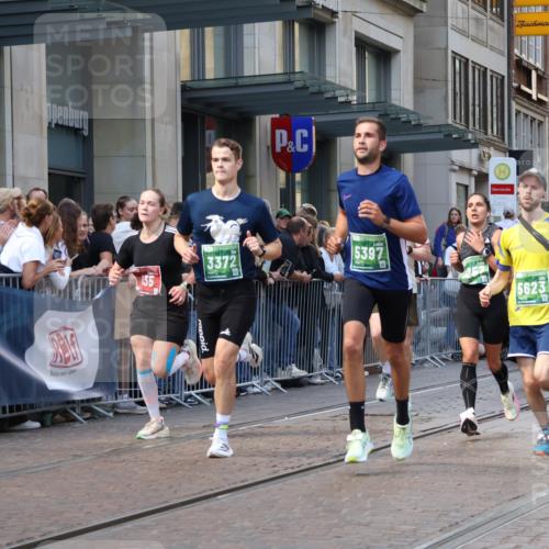 13.09.2026 - 21. swb-Marathon Bremen Strokosch-Dieckow http://msf.ph/oto/10333569 13.09.2026 13:23:49 Ziel 102, 342, 776, 909, 1199, 2210, 2295, 2370, 2491, 2517, 2967, 3044, 3372, 4559, 5012, 5104, 5146, 5208, 5257, 5397, 5481, 5623, 5928, 6105, 6772, 7059, 7069, 7081, 7094, 7105, 7357, 7761, 8051, 8052, 8082, 8179, 9087, 9916, 10059, 13007, 13219, 135, 672, 2288, 2371, 2409, 2485, 2490, 2517, 2560, 2627, 3078, 3138, 3173, 3642, 3856, 3939, 4601, 4671, 5011, 5116, 5231, 5908, 6157, 6332, 6648, 6843, 6848, 7216, 7357, 7475, 8051, 8052, 8095, 8290, 8560, 9088, 9196, 10115, 13197 meine-sportfotos.de