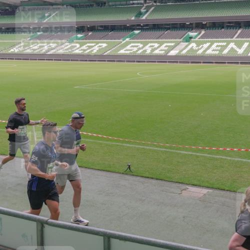 13.09.2026 - 21. swb-Marathon Bremen Michael Burmester http://msf.ph/oto/10333601 13.09.2026 13:06:26 Laufen im Stadion 109, 156, 217, 244, 287, 303, 310, 323, 372, 394, 430, 454, 536, 578, 613, 647, 716, 784, 831, 891, 900, 922, 1073, 1083, 1205, 1243, 1274, 1308, 1365, 1369, 1380, 1437, 1533, 1545, 1574, 1581, 1627, 1823, 1848, 1871, 1909, 1914, 1932, 1938, 2076, 2089, 2090, 2126, 2219, 2241, 2244, 2265, 2275, 2301, 2310, 2318, 2355, 2356, 2393, 2440, 2464, 2602, 2699, 2707, 2721, 2742, 2764, 2818, 2902, 2911, 2959, 2960, 2985, 3030, 3115, 3278, 3444, 3485 meine-sportfotos.de