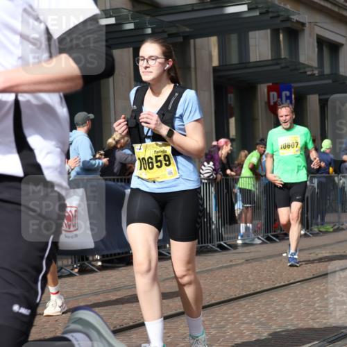 13.09.2026 - 21. swb-Marathon Bremen Strokosch-Dieckow http://msf.ph/oto/10333612 13.09.2026 11:03:49 Ziel 10182, 10291, 10390, 10403, 10516, 10607, 10613, 10659, 10671, 10672, 10720, 10726, 10912, 10913, 11149, 11221, 11318, 11319, 11336, 11470, 11471, 11511, 11539, 11618, 11726, 11909, 12001, 12103, 12113, 12140, 12260, 12276, 12392, 12433, 12504, 10090, 10091, 10152, 10327, 10357, 10420, 10429, 10569, 10796, 10902, 10918, 10950, 11211, 11325, 11411, 11451, 11595, 11655, 11746, 11868, 11967, 12074, 12504 meine-sportfotos.de