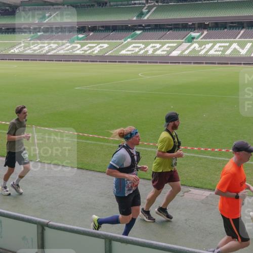 13.09.2026 - 21. swb-Marathon Bremen Michael Burmester http://msf.ph/oto/10333627 13.09.2026 13:06:28 Laufen im Stadion 109, 156, 217, 244, 287, 303, 310, 323, 372, 394, 430, 454, 536, 578, 613, 647, 716, 784, 831, 834, 891, 900, 922, 1073, 1083, 1205, 1243, 1274, 1308, 1365, 1369, 1380, 1437, 1533, 1545, 1574, 1581, 1823, 1848, 1871, 1909, 1914, 1926, 1938, 2076, 2089, 2090, 2126, 2219, 2241, 2244, 2265, 2275, 2301, 2310, 2318, 2355, 2356, 2393, 2440, 2464, 2602, 2699, 2707, 2721, 2742, 2764, 2818, 2902, 2911, 2959, 2960, 2985, 3030, 3115, 3278, 3444, 3485 meine-sportfotos.de