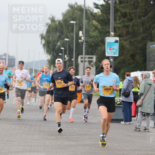 13.09.2026 - Kiel Lauf Andreas Tolksdorf http://msf.ph/oto/10333651 13.09.2026 09:51:52 Kiellinie 4, 3, 3465, 2937, 9298, 10964, 8656, 4199, 39, 6958 meine-sportfotos.de