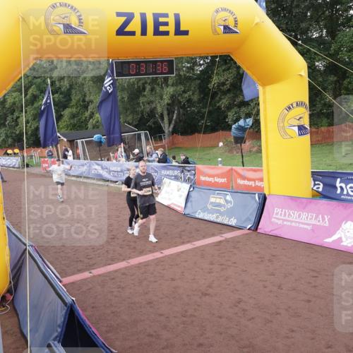 13.09.2026 - Airport Race Dennis Weichert http://msf.ph/oto/10333662 13.09.2026 10:32:10 Ziel 4167, 5091, 5192, 5206, 5237 meine-sportfotos.de