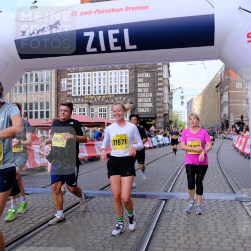 13.09.2026 - 21. swb-Marathon Bremen Tim E. http://msf.ph/oto/10333670 13.09.2026 11:05:45 Ziel 10186, 10259, 10260, 10411, 10432, 10697, 10717, 10802, 10864, 11146, 11314, 11334, 11387, 11394, 11520, 11521, 11571, 11572, 11724, 11791, 11892, 12055, 12251, 12273, 12330, 12362 meine-sportfotos.de