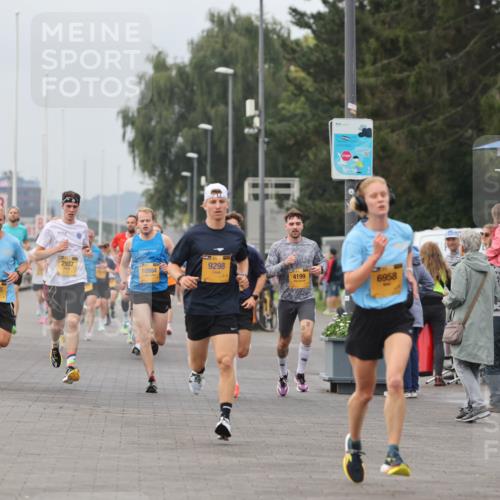 13.09.2026 - Kiel Lauf Andreas Tolksdorf http://msf.ph/oto/10333671 13.09.2026 09:51:53 Kiellinie 4, 3465, 2937, 10964, 9298, 4199, 6958 meine-sportfotos.de