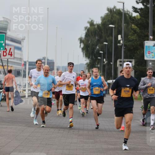 13.09.2026 - Kiel Lauf Andreas Tolksdorf http://msf.ph/oto/10333691 13.09.2026 09:51:53 Kiellinie 4, 3465, 2937, 10964, 9298, 4199 meine-sportfotos.de
