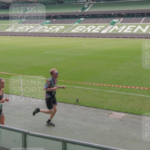 13.09.2026 - 21. swb-Marathon Bremen Michael Burmester http://msf.ph/oto/10333701 13.09.2026 13:06:34 Laufen im Stadion 109, 132, 156, 217, 244, 287, 303, 310, 323, 372, 394, 430, 454, 536, 578, 613, 647, 716, 784, 831, 834, 891, 900, 922, 1073, 1083, 1189, 1205, 1243, 1274, 1308, 1365, 1369, 1380, 1437, 1533, 1545, 1574, 1581, 1823, 1848, 1871, 1909, 1926, 1938, 2070, 2076, 2090, 2219, 2241, 2244, 2265, 2275, 2301, 2310, 2318, 2355, 2356, 2393, 2440, 2464, 2602, 2699, 2707, 2721, 2731, 2742, 2764, 2818, 2902, 2911, 2960, 2985, 3030, 3115, 3278, 3444, 3485 meine-sportfotos.de