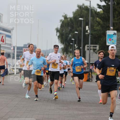 13.09.2026 - Kiel Lauf Andreas Tolksdorf http://msf.ph/oto/10333707 13.09.2026 09:51:54 Kiellinie 4, 3465, 2937, 10964, 9298, 4199 meine-sportfotos.de