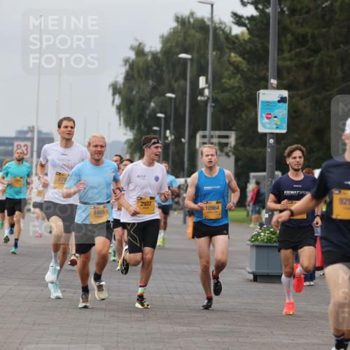13.09.2026 - Kiel Lauf Andreas Tolksdorf http://msf.ph/oto/10333740 13.09.2026 09:51:55 Kiellinie 3, 4, 275, 3465, 2937, 10964, 9298, 99 meine-sportfotos.de