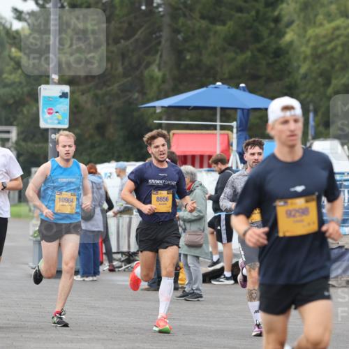 13.09.2026 - Kiel Lauf Andreas Tolksdorf http://msf.ph/oto/10333764 13.09.2026 09:51:56 Kiellinie 3465, 38, 2937, 10964, 8656, 9298 meine-sportfotos.de