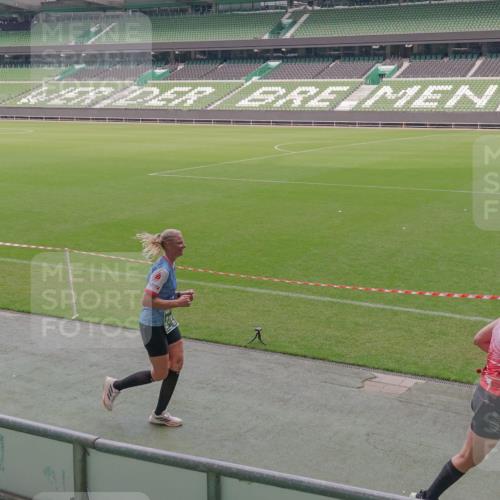 13.09.2026 - 21. swb-Marathon Bremen Michael Burmester http://msf.ph/oto/10333773 13.09.2026 13:06:45 Laufen im Stadion 109, 132, 156, 217, 244, 287, 303, 310, 372, 394, 430, 454, 489, 578, 607, 613, 682, 716, 784, 831, 834, 846, 891, 900, 922, 1083, 1189, 1205, 1274, 1308, 1365, 1369, 1380, 1387, 1437, 1533, 1545, 1574, 1581, 1600, 1823, 1841, 1848, 1854, 1871, 1909, 1926, 1938, 2070, 2076, 2090, 2219, 2241, 2244, 2265, 2275, 2283, 2301, 2310, 2318, 2355, 2356, 2393, 2440, 2464, 2699, 2707, 2721, 2731, 2755, 2818, 2902, 2911, 2960, 3115, 3278, 3444, 3485 meine-sportfotos.de