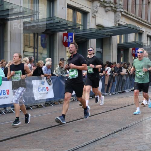 13.09.2026 - 21. swb-Marathon Bremen Strokosch-Dieckow http://msf.ph/oto/10333786 13.09.2026 13:23:54 Ziel 102, 776, 909, 1199, 1250, 2295, 2370, 2491, 2967, 3372, 4000, 4559, 5012, 5104, 5208, 5257, 5397, 5481, 5623, 5928, 5929, 6105, 6772, 7059, 7069, 7081, 7094, 7156, 8082, 8179, 8415, 9087, 9916, 13219, 135, 342, 2210, 2288, 2485, 2490, 2517, 2560, 2627, 3044, 3138, 3642, 3856, 4601, 4671, 5011, 5116, 5146, 5231, 5908, 6157, 6332, 6648, 6843, 7105, 7216, 7357, 7475, 7761, 8051, 8052, 8095, 8290, 8560, 10059, 10115, 13007, 13197 meine-sportfotos.de