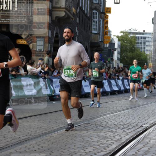 13.09.2026 - 21. swb-Marathon Bremen Strokosch-Dieckow http://msf.ph/oto/10333845 13.09.2026 13:16:56 Ziel 675, 696, 734, 816, 827, 985, 1076, 1162, 2474, 2604, 4135, 4485, 5255, 5772, 6367, 6535, 7053, 7603, 7875, 8171, 8288, 2052, 3246, 3706, 4156, 6624, 6704, 6953, 7284, 8111, 8418, 8858 meine-sportfotos.de