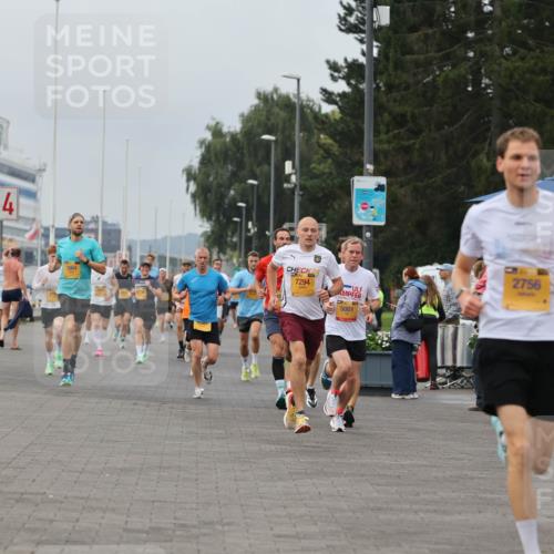 13.09.2026 - Kiel Lauf Andreas Tolksdorf http://msf.ph/oto/10333849 13.09.2026 09:51:59 Kiellinie 3, 4, 7294, 2664, 5001, 2756 meine-sportfotos.de