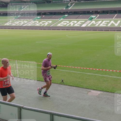 13.09.2026 - 21. swb-Marathon Bremen Michael Burmester http://msf.ph/oto/10333891 13.09.2026 13:06:59 Laufen im Stadion 109, 132, 156, 217, 287, 303, 310, 372, 394, 430, 454, 489, 578, 607, 613, 682, 716, 784, 809, 831, 834, 846, 891, 922, 1083, 1173, 1189, 1205, 1210, 1274, 1322, 1364, 1365, 1369, 1380, 1387, 1437, 1532, 1533, 1545, 1574, 1581, 1600, 1823, 1841, 1848, 1854, 1871, 1909, 1926, 1938, 2070, 2076, 2090, 2219, 2244, 2265, 2275, 2283, 2310, 2318, 2355, 2356, 2393, 2405, 2440, 2464, 2492, 2565, 2699, 2707, 2721, 2731, 2755, 2818, 2902, 2911, 2949, 2960, 3115 meine-sportfotos.de