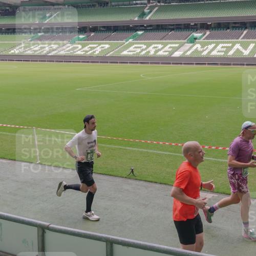 13.09.2026 - 21. swb-Marathon Bremen Michael Burmester http://msf.ph/oto/10333902 13.09.2026 13:07:00 Laufen im Stadion 109, 132, 156, 217, 287, 303, 310, 372, 394, 430, 454, 489, 578, 607, 613, 682, 716, 784, 809, 831, 834, 846, 891, 911, 922, 1083, 1173, 1189, 1205, 1210, 1274, 1322, 1364, 1365, 1369, 1380, 1387, 1437, 1532, 1533, 1545, 1574, 1581, 1600, 1823, 1841, 1848, 1854, 1871, 1909, 1926, 1938, 2070, 2076, 2090, 2219, 2244, 2265, 2275, 2283, 2310, 2318, 2355, 2356, 2393, 2405, 2440, 2464, 2492, 2565, 2699, 2707, 2721, 2731, 2755, 2818, 2831, 2902, 2911, 2949, 2960, 3115 meine-sportfotos.de
