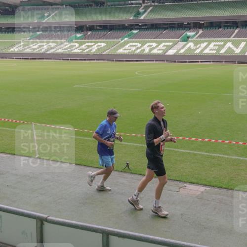 13.09.2026 - 21. swb-Marathon Bremen Michael Burmester http://msf.ph/oto/10333963 13.09.2026 13:07:11 Laufen im Stadion 109, 132, 156, 217, 287, 303, 310, 372, 430, 454, 489, 578, 607, 613, 682, 716, 784, 800, 808, 809, 831, 834, 846, 911, 922, 1083, 1173, 1189, 1205, 1210, 1274, 1322, 1364, 1365, 1369, 1387, 1395, 1437, 1532, 1533, 1545, 1574, 1581, 1600, 1823, 1831, 1841, 1848, 1854, 1871, 1909, 1926, 1938, 2003, 2070, 2076, 2090, 2219, 2244, 2275, 2283, 2310, 2318, 2355, 2356, 2393, 2405, 2440, 2464, 2492, 2565, 2699, 2707, 2721, 2731, 2755, 2802, 2818, 2831, 2866, 2902, 2911, 2949, 2960, 3115 meine-sportfotos.de