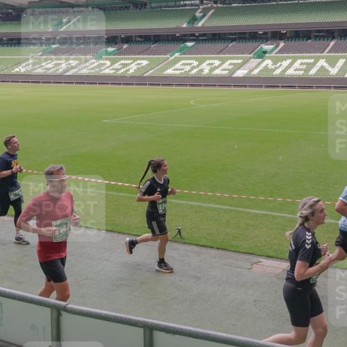 13.09.2026 - 21. swb-Marathon Bremen Michael Burmester http://msf.ph/oto/10333993 13.09.2026 13:07:14 Laufen im Stadion 109, 132, 156, 217, 287, 303, 310, 372, 430, 454, 489, 578, 607, 613, 682, 716, 784, 800, 808, 809, 831, 834, 846, 911, 922, 1083, 1173, 1189, 1205, 1210, 1274, 1322, 1364, 1365, 1369, 1387, 1395, 1437, 1532, 1533, 1545, 1574, 1581, 1600, 1823, 1831, 1841, 1848, 1854, 1871, 1909, 1926, 1938, 2003, 2070, 2076, 2090, 2219, 2275, 2283, 2318, 2355, 2356, 2393, 2405, 2440, 2492, 2565, 2611, 2699, 2707, 2721, 2731, 2755, 2802, 2818, 2831, 2866, 2902, 2911, 2949, 2960 meine-sportfotos.de
