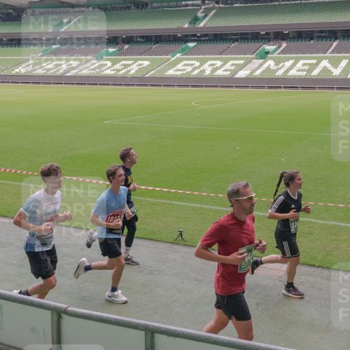 13.09.2026 - 21. swb-Marathon Bremen Michael Burmester http://msf.ph/oto/10334000 13.09.2026 13:07:15 Laufen im Stadion 109, 132, 156, 217, 287, 303, 310, 372, 430, 454, 489, 578, 607, 613, 682, 716, 784, 800, 808, 809, 831, 834, 846, 911, 922, 1083, 1173, 1189, 1205, 1210, 1274, 1322, 1364, 1365, 1369, 1387, 1395, 1437, 1532, 1533, 1545, 1574, 1581, 1600, 1823, 1831, 1841, 1848, 1854, 1871, 1909, 1926, 1938, 2003, 2070, 2076, 2090, 2219, 2275, 2283, 2318, 2355, 2356, 2393, 2405, 2440, 2492, 2565, 2611, 2699, 2707, 2721, 2731, 2755, 2802, 2818, 2831, 2866, 2902, 2911, 2949, 2960 meine-sportfotos.de