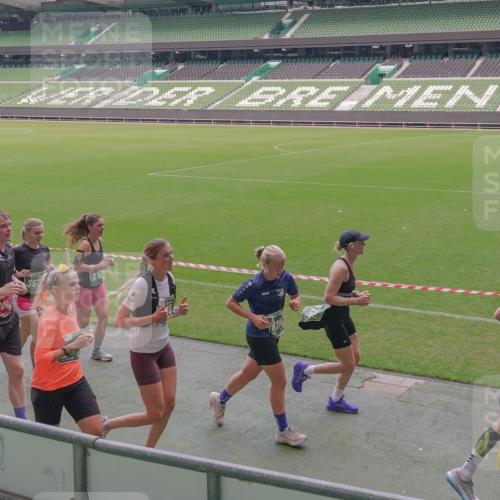13.09.2026 - 21. swb-Marathon Bremen Michael Burmester http://msf.ph/oto/10334119 13.09.2026 13:07:34 Laufen im Stadion 109, 132, 156, 287, 303, 310, 372, 454, 489, 551, 578, 607, 613, 682, 716, 800, 808, 809, 831, 834, 846, 884, 911, 922, 1083, 1173, 1189, 1205, 1210, 1285, 1322, 1364, 1365, 1369, 1387, 1395, 1437, 1532, 1545, 1574, 1600, 1688, 1823, 1831, 1841, 1848, 1854, 1871, 1909, 1926, 1938, 2003, 2070, 2090, 2215, 2219, 2229, 2275, 2283, 2318, 2356, 2366, 2405, 2440, 2492, 2565, 2611, 2635, 2699, 2707, 2721, 2727, 2731, 2755, 2782, 2802, 2818, 2831, 2866, 2902, 2911, 2949, 2960 meine-sportfotos.de