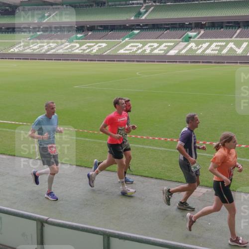 13.09.2026 - 21. swb-Marathon Bremen Michael Burmester http://msf.ph/oto/10334154 13.09.2026 13:07:36 Laufen im Stadion 109, 132, 156, 287, 303, 310, 372, 454, 489, 551, 578, 607, 613, 682, 716, 800, 808, 809, 831, 834, 846, 884, 911, 922, 1083, 1173, 1189, 1205, 1210, 1285, 1322, 1364, 1365, 1369, 1387, 1395, 1437, 1532, 1545, 1574, 1600, 1688, 1823, 1831, 1841, 1848, 1854, 1871, 1909, 1926, 1938, 2003, 2041, 2070, 2090, 2215, 2219, 2229, 2275, 2283, 2318, 2356, 2366, 2405, 2440, 2492, 2565, 2611, 2635, 2699, 2707, 2721, 2727, 2731, 2755, 2782, 2802, 2818, 2831, 2866, 2902, 2911, 2949, 2960 meine-sportfotos.de