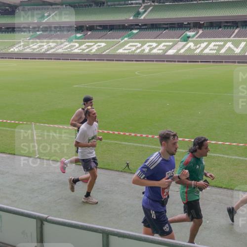 13.09.2026 - 21. swb-Marathon Bremen Michael Burmester http://msf.ph/oto/10334233 13.09.2026 13:07:46 Laufen im Stadion 132, 156, 303, 310, 372, 489, 551, 607, 682, 716, 800, 808, 809, 831, 834, 846, 884, 911, 922, 1083, 1124, 1173, 1189, 1205, 1210, 1285, 1289, 1322, 1364, 1365, 1369, 1387, 1395, 1437, 1532, 1545, 1559, 1600, 1688, 1823, 1831, 1841, 1848, 1854, 1871, 1899, 1926, 1938, 2003, 2041, 2070, 2090, 2215, 2219, 2229, 2275, 2283, 2318, 2356, 2366, 2405, 2440, 2492, 2565, 2611, 2635, 2699, 2707, 2721, 2727, 2731, 2755, 2782, 2802, 2818, 2831, 2866, 2902, 2911, 2930, 2949, 2960, 3067 meine-sportfotos.de
