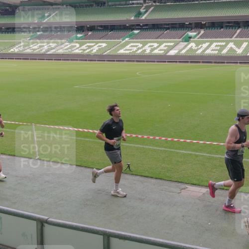 13.09.2026 - 21. swb-Marathon Bremen Michael Burmester http://msf.ph/oto/10334245 13.09.2026 13:07:47 Laufen im Stadion 132, 156, 303, 310, 372, 489, 551, 607, 682, 716, 800, 808, 809, 831, 834, 846, 884, 911, 922, 1083, 1124, 1173, 1189, 1205, 1210, 1285, 1289, 1322, 1364, 1365, 1369, 1387, 1395, 1437, 1532, 1545, 1559, 1600, 1688, 1823, 1831, 1841, 1848, 1854, 1871, 1899, 1926, 1938, 2003, 2041, 2070, 2090, 2215, 2219, 2229, 2275, 2283, 2318, 2356, 2366, 2405, 2440, 2492, 2565, 2611, 2635, 2699, 2707, 2721, 2727, 2731, 2755, 2782, 2802, 2818, 2831, 2866, 2902, 2911, 2930, 2949, 2960, 3067 meine-sportfotos.de