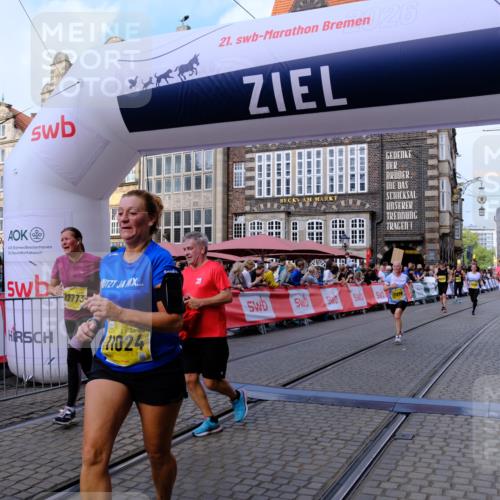 13.09.2026 - 21. swb-Marathon Bremen Tim E. http://msf.ph/oto/10334278 13.09.2026 11:06:03 Ziel 10018, 10168, 10238, 10259, 10260, 10305, 10382, 10457, 10864, 11024, 11164, 11520, 11791, 11947, 12156, 12362, 12378, 12501, 12523, 12528, 12773 meine-sportfotos.de