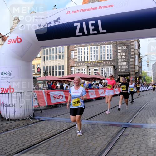 13.09.2026 - 21. swb-Marathon Bremen Tim E. http://msf.ph/oto/10334350 13.09.2026 11:06:05 Ziel 10018, 10168, 10238, 10259, 10260, 10305, 10382, 10457, 10619, 10864, 11024, 11132, 11164, 11477, 11520, 11791, 11947, 12156, 12186, 12378, 12501, 12523, 12528, 12773 meine-sportfotos.de