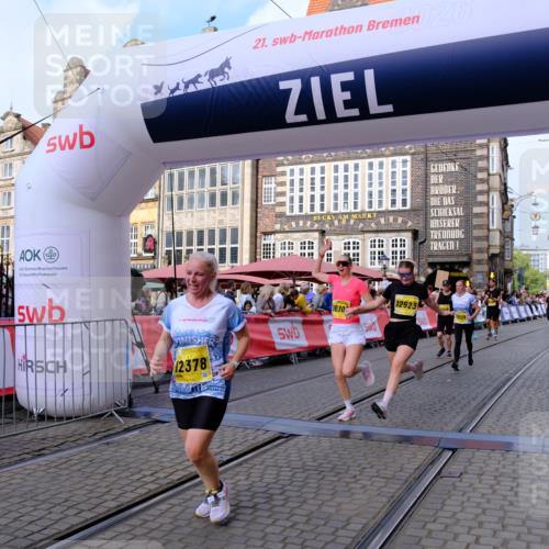 13.09.2026 - 21. swb-Marathon Bremen Tim E. http://msf.ph/oto/10334384 13.09.2026 11:06:05 Ziel 10018, 10168, 10238, 10259, 10260, 10305, 10382, 10457, 10619, 10864, 11024, 11132, 11164, 11477, 11520, 11791, 11947, 12156, 12186, 12378, 12501, 12523, 12528, 12773 meine-sportfotos.de