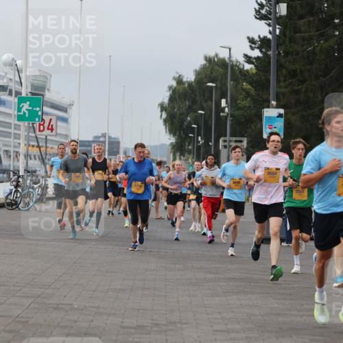 13.09.2026 - Kiel Lauf Andreas Tolksdorf http://msf.ph/oto/10334434 13.09.2026 09:52:21 Kiellinie 0, 4, 1716, 8846, 9584, 2501, 2084 meine-sportfotos.de