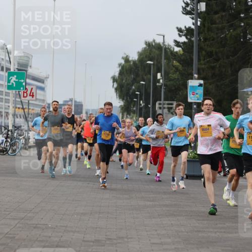 13.09.2026 - Kiel Lauf Andreas Tolksdorf http://msf.ph/oto/10334458 13.09.2026 09:52:22 Kiellinie 13, 4, 7595, 846, 1716, 9584, 25, 1170, 2084 meine-sportfotos.de