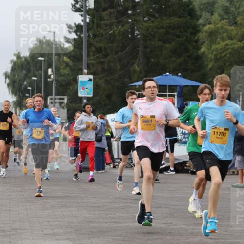 13.09.2026 - Kiel Lauf Andreas Tolksdorf http://msf.ph/oto/10334502 13.09.2026 09:52:23 Kiellinie 3, 6421, 1102, 7595, 910, 1716, 9584, 11701 meine-sportfotos.de