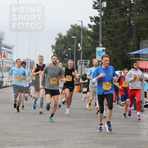 13.09.2026 - Kiel Lauf Andreas Tolksdorf http://msf.ph/oto/10334536 13.09.2026 09:52:24 Kiellinie 13, 4, 1102, 7595, 6421, 5124, 1716, 9105 meine-sportfotos.de