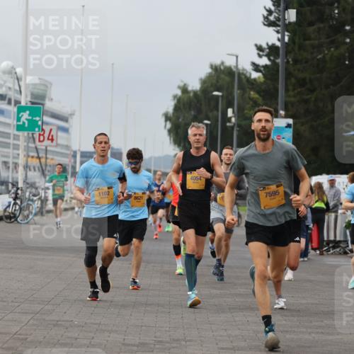 13.09.2026 - Kiel Lauf Andreas Tolksdorf http://msf.ph/oto/10334582 13.09.2026 09:52:26 Kiellinie 34, 1102, 8621, 4054, 11, 7595 meine-sportfotos.de