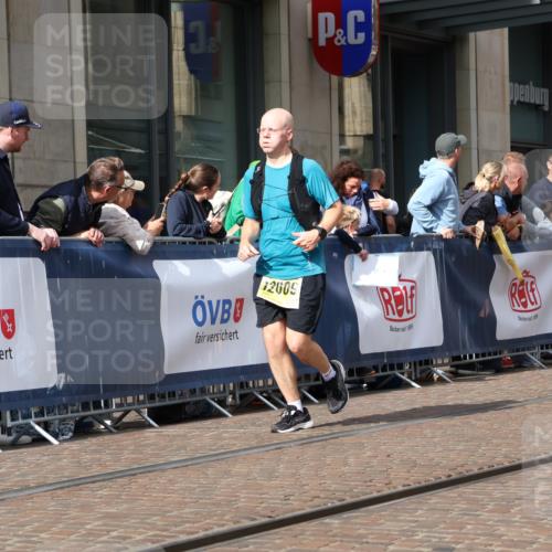 13.09.2026 - 21. swb-Marathon Bremen Strokosch-Dieckow http://msf.ph/oto/10334600 13.09.2026 11:04:17 Ziel 10160, 10198, 10245, 10283, 10481, 10526, 10711, 10755, 10877, 10940, 11114, 11214, 11215, 11248, 11364, 11366, 11410, 11592, 11705, 11740, 11761, 11991, 12005, 12009, 12929, 10182, 10291, 10390, 10516, 10607, 10613, 10659, 10671, 10672, 10720, 10726, 10912, 10913, 11221, 11318, 11319, 11336, 11470, 11471, 11539, 11618, 11720, 11726, 11740, 11909, 12001, 12103, 12113, 12140, 12260, 12276, 12392, 12433 meine-sportfotos.de