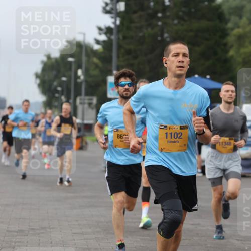 13.09.2026 - Kiel Lauf Andreas Tolksdorf http://msf.ph/oto/10334659 13.09.2026 09:52:29 Kiellinie 84, 86, 38, 1102, 11348 meine-sportfotos.de