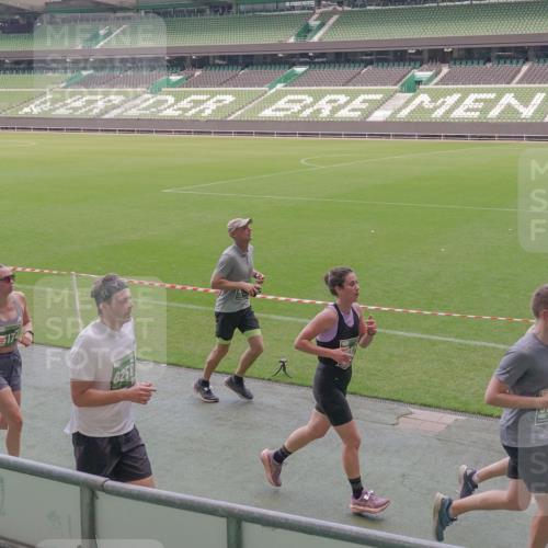 13.09.2026 - 21. swb-Marathon Bremen Michael Burmester http://msf.ph/oto/10334662 13.09.2026 13:08:43 Laufen im Stadion 383, 489, 532, 549, 551, 563, 607, 625, 682, 800, 808, 809, 813, 846, 884, 898, 911, 1025, 1072, 1124, 1150, 1173, 1189, 1210, 1285, 1289, 1322, 1364, 1387, 1395, 1398, 1532, 1559, 1600, 1688, 1831, 1841, 1854, 1880, 1899, 2003, 2041, 2070, 2208, 2215, 2229, 2243, 2283, 2366, 2380, 2405, 2413, 2429, 2441, 2467, 2471, 2492, 2565, 2611, 2635, 2692, 2727, 2731, 2755, 2782, 2802, 2823, 2831, 2841, 2866, 2897, 2930, 2931, 2941, 2949, 3067, 3316, 3437, 3707, 3857 meine-sportfotos.de