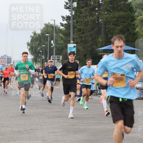13.09.2026 - Kiel Lauf Andreas Tolksdorf http://msf.ph/oto/10334748 13.09.2026 09:52:34 Kiellinie 4, 3, 8920, 10260, 571, 3, 0547 meine-sportfotos.de