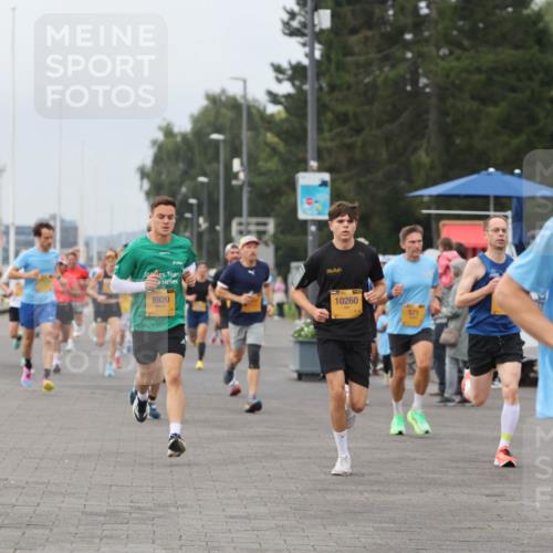 13.09.2026 - Kiel Lauf Andreas Tolksdorf http://msf.ph/oto/10334760 13.09.2026 09:52:35 Kiellinie 3, 84, 8920, 10260, 571, 0, 10095 meine-sportfotos.de