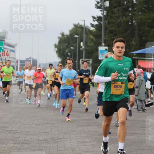13.09.2026 - Kiel Lauf Andreas Tolksdorf http://msf.ph/oto/10334804 13.09.2026 09:52:37 Kiellinie 3, 84, 1, 394, 8920, 7484, 5080 meine-sportfotos.de
