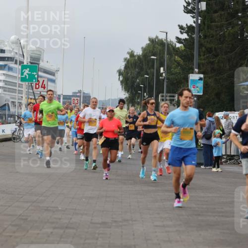 13.09.2026 - Kiel Lauf Andreas Tolksdorf http://msf.ph/oto/10334821 13.09.2026 09:52:38 Kiellinie 3, 4, 3, 0358, 19520, 2181 meine-sportfotos.de