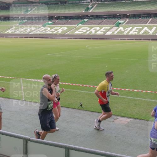 13.09.2026 - 21. swb-Marathon Bremen Michael Burmester http://msf.ph/oto/10334851 13.09.2026 13:09:05 Laufen im Stadion 164, 383, 391, 448, 532, 549, 551, 563, 625, 800, 808, 813, 884, 898, 911, 1025, 1072, 1124, 1150, 1210, 1285, 1289, 1395, 1398, 1559, 1688, 1831, 1880, 1899, 2003, 2041, 2208, 2215, 2229, 2232, 2243, 2366, 2380, 2405, 2413, 2429, 2441, 2467, 2471, 2525, 2565, 2573, 2594, 2611, 2635, 2692, 2717, 2727, 2782, 2802, 2823, 2831, 2841, 2866, 2897, 2930, 2931, 2941, 3032, 3067, 3291, 3316, 3333, 3398, 3437, 3707, 3769, 3857, 109 meine-sportfotos.de