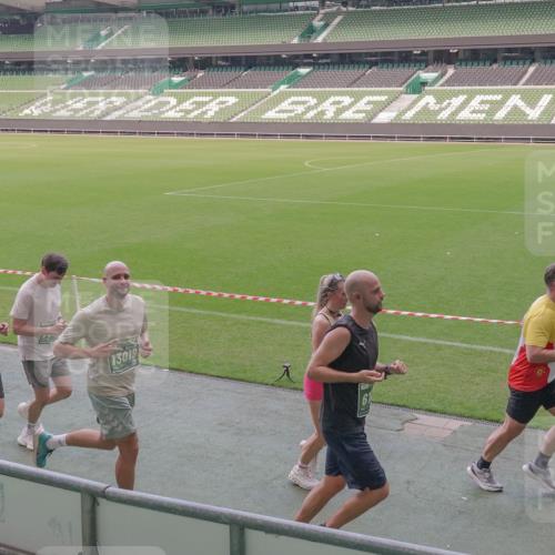 13.09.2026 - 21. swb-Marathon Bremen Michael Burmester http://msf.ph/oto/10334854 13.09.2026 13:09:05 Laufen im Stadion 164, 383, 391, 448, 532, 549, 551, 563, 625, 800, 808, 813, 884, 898, 911, 1025, 1072, 1124, 1150, 1210, 1285, 1289, 1395, 1398, 1559, 1688, 1831, 1880, 1899, 2003, 2041, 2208, 2215, 2229, 2232, 2243, 2366, 2380, 2405, 2413, 2429, 2441, 2467, 2471, 2525, 2565, 2573, 2594, 2611, 2635, 2692, 2717, 2727, 2782, 2802, 2823, 2831, 2841, 2866, 2897, 2930, 2931, 2941, 3032, 3067, 3291, 3316, 3333, 3398, 3437, 3707, 3769, 3857, 109 meine-sportfotos.de
