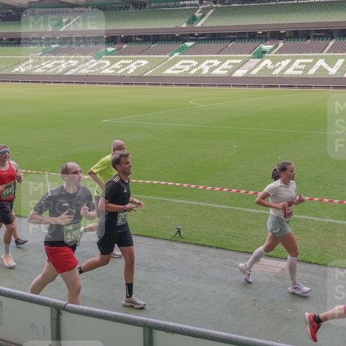 13.09.2026 - 21. swb-Marathon Bremen Michael Burmester http://msf.ph/oto/10334875 13.09.2026 13:09:08 Laufen im Stadion 164, 383, 391, 448, 532, 549, 551, 563, 625, 800, 808, 813, 869, 884, 898, 911, 1025, 1072, 1124, 1150, 1210, 1285, 1289, 1395, 1398, 1559, 1688, 1831, 1880, 1899, 2003, 2041, 2208, 2215, 2229, 2232, 2243, 2366, 2380, 2413, 2429, 2441, 2467, 2471, 2525, 2573, 2594, 2611, 2635, 2692, 2717, 2727, 2782, 2802, 2823, 2831, 2841, 2866, 2897, 2930, 2931, 2941, 3032, 3067, 3086, 3291, 3316, 3333, 3398, 3437, 3707, 3769, 3857, 109 meine-sportfotos.de