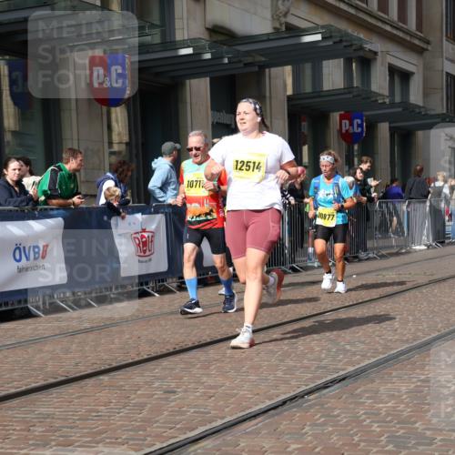 13.09.2026 - 21. swb-Marathon Bremen Strokosch-Dieckow http://msf.ph/oto/10334913 13.09.2026 11:04:26 Ziel 10160, 10198, 10283, 10315, 10481, 10711, 10729, 10855, 10856, 10877, 10940, 11006, 11114, 11133, 11272, 11364, 11366, 11395, 11518, 11592, 11705, 11757, 11761, 11991, 12005, 12420, 12493, 12495, 12498, 12500, 12502, 12563, 10182, 10245, 10291, 10390, 10516, 10526, 10613, 10671, 10672, 10755, 11214, 11215, 11221, 11248, 11318, 11336, 11410, 11539, 11720, 11726, 11740, 11909, 12001, 12009, 12103, 12113, 12276, 12929 meine-sportfotos.de