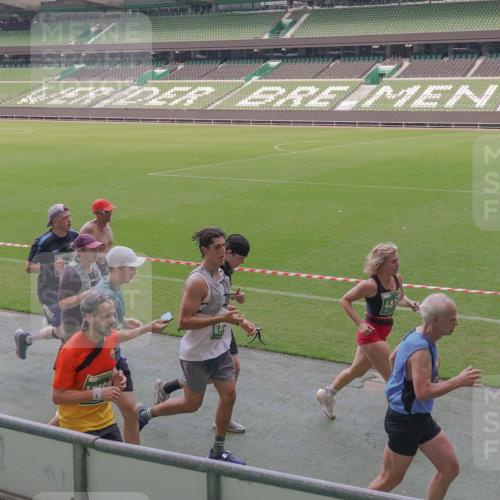 13.09.2026 - 21. swb-Marathon Bremen Michael Burmester http://msf.ph/oto/10334917 13.09.2026 13:09:11 Laufen im Stadion 164, 383, 391, 448, 532, 549, 551, 563, 625, 800, 808, 813, 869, 884, 898, 911, 1025, 1072, 1124, 1150, 1180, 1285, 1289, 1395, 1398, 1559, 1688, 1831, 1880, 1899, 2003, 2041, 2208, 2215, 2229, 2232, 2243, 2366, 2380, 2413, 2429, 2441, 2467, 2471, 2525, 2573, 2594, 2611, 2635, 2692, 2717, 2727, 2782, 2802, 2823, 2831, 2841, 2866, 2897, 2920, 2930, 2931, 2941, 3032, 3063, 3067, 3086, 3291, 3316, 3333, 3398, 3437, 3707, 3769, 3857, 109 meine-sportfotos.de