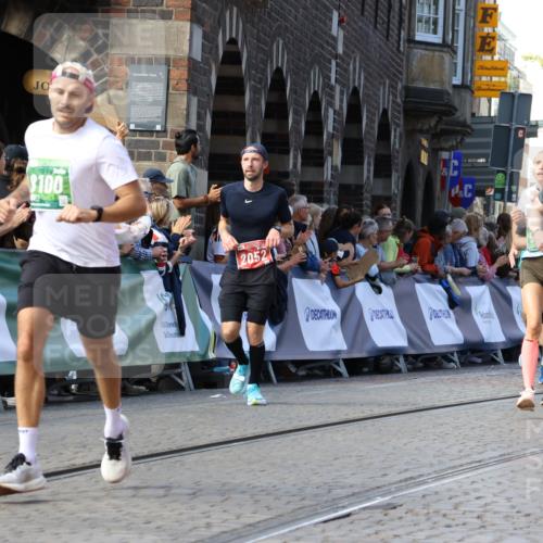 13.09.2026 - 21. swb-Marathon Bremen Strokosch-Dieckow http://msf.ph/oto/10334945 13.09.2026 13:17:31 Ziel 842, 2052, 3246, 4156, 4805, 6095, 6624, 6734, 6759, 6953, 7284, 8111, 8418, 8858, 771, 1297, 2008, 2125, 2234, 2812, 3760, 4171, 4498, 4499, 4620, 5041, 5550, 5817, 7901, 8100, 8250, 9400, 9505, 13107 meine-sportfotos.de