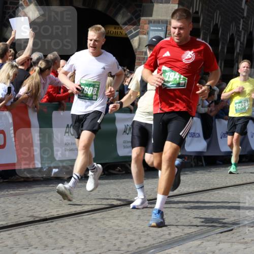 13.09.2026 - 21. swb-Marathon Bremen Strokosch-Dieckow http://msf.ph/oto/10335021 13.09.2026 13:31:38 Ziel 217, 1398, 1627, 2244, 2602, 2707, 3152, 3343, 3392, 3396, 3579, 3762, 4477, 4647, 5375, 5504, 5673, 5720, 5765, 5979, 6147, 6619, 6968, 7001, 7296, 7812, 8035, 8097, 8339, 8342, 8726, 9147, 9274, 9337, 9822, 9969, 9977, 13066, 310, 578, 846, 3115, 3205, 3239, 3244, 3278, 3858, 3989, 4030, 4164, 4998, 5158, 5325, 5363, 5899, 6062, 6100, 6193, 6213, 6354, 6602, 7242, 7260, 7608, 7790, 7941, 7964, 8078, 8166, 8206, 8247, 9016, 9033, 9188, 9568, 9785, 9914, 13151 meine-sportfotos.de